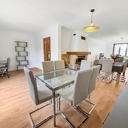 Holiday home Grande Maison Familiale Au Calme Avec Jardin Partage *
