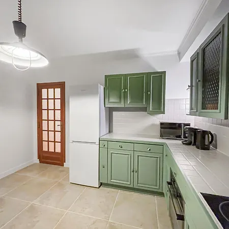 Holiday home Grande Maison Familiale Au Calme Avec Jardin Partage *